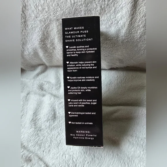 Glamour Puss Intimate Shave Cream - Black - Picture 4 of 7